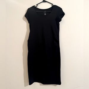 H&M maternity fitted black dress